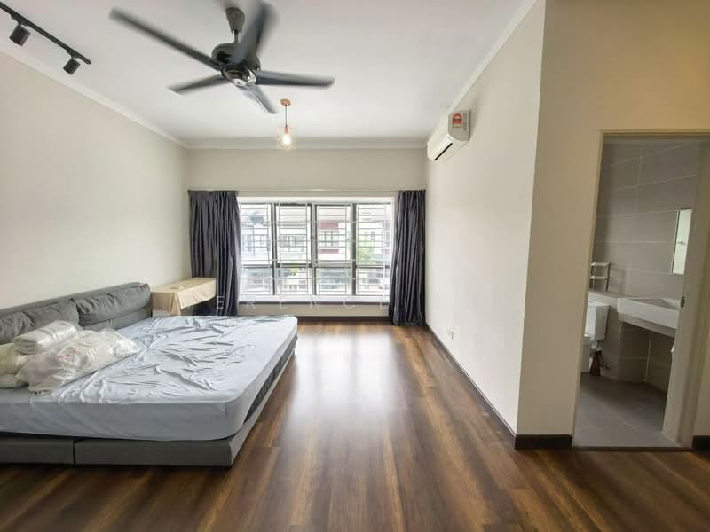 Rumah Teres untuk Disewa di Bandar Bukit Raja (Klang) - Terence Lee - Bedroom - PropertyGuru.com.my