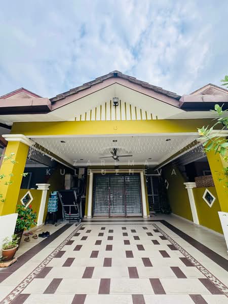 Rumah Teres 2 Tingkat untuk Dijual di Seksyen 23 (Shah Alam) - Zarema Kulbuzheva - Exterior - PropertyGuru.com.my
