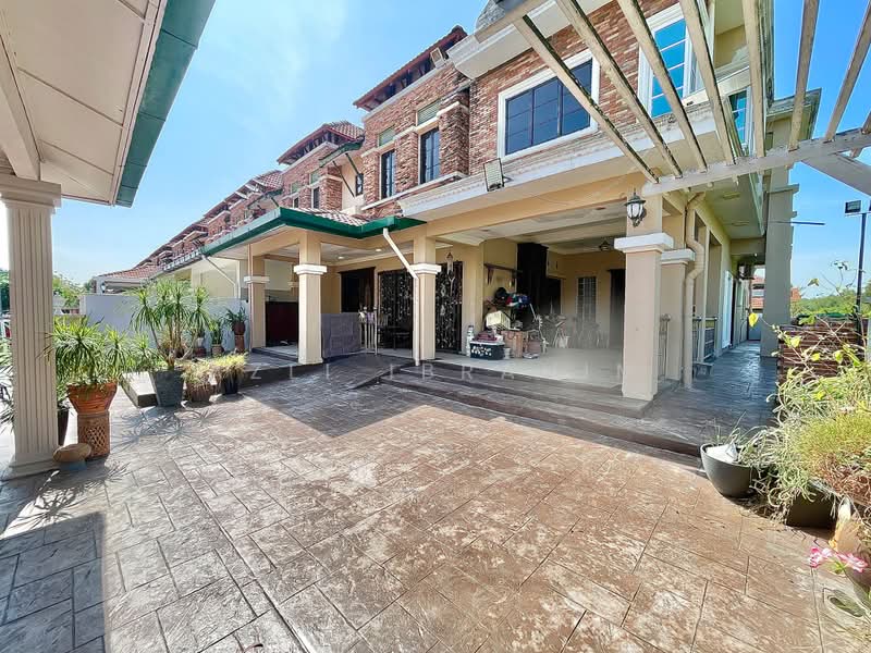 Rumah Teres 2 Tingkat untuk Dijual di Bandar Nusaputra (Puchong) - Azli Ibrahim - Exterior - PropertyGuru.com.my