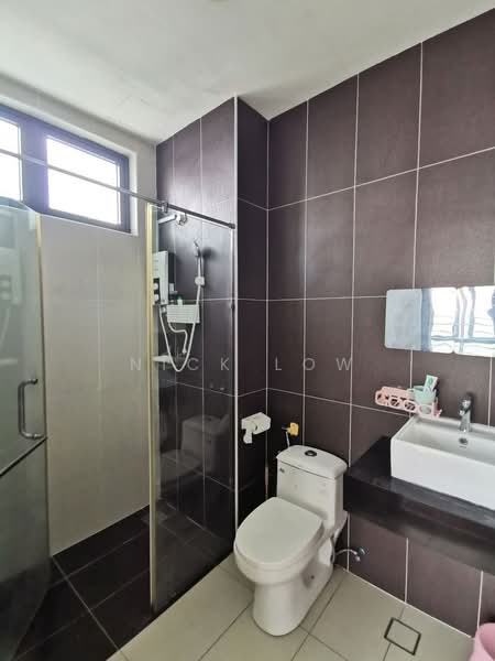 Service Residence for Rent at D'Secret Garden (Pangsapuri Kempas Indah) - Nick Low - Bathroom - PropertyGuru.com.my