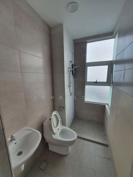 Service Residence for Rent at D'carlton (Residensi Seri Mega) - John Low - Bathroom - PropertyGuru.com.my