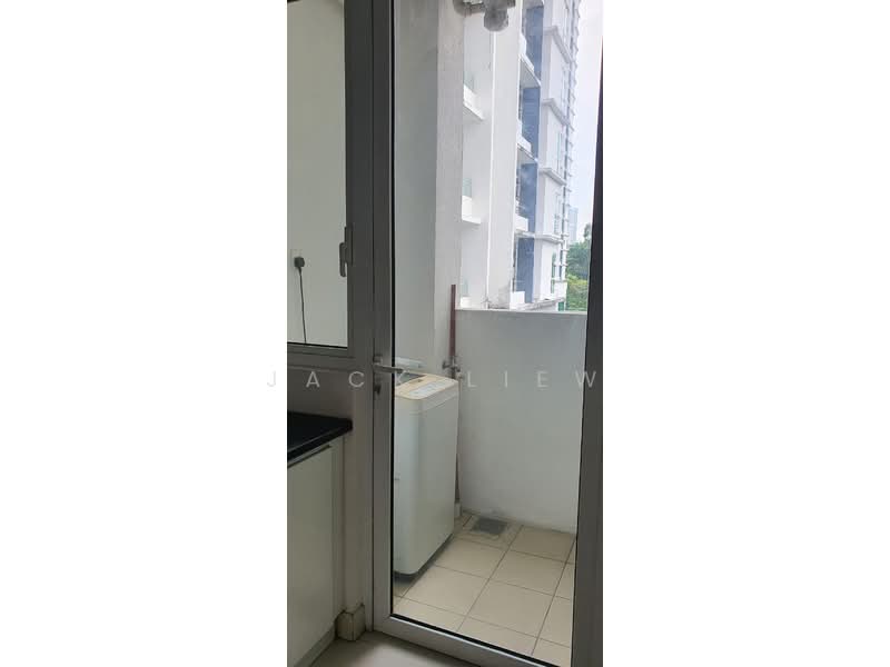 Kondominium untuk Dijual di Scenaria @ North Kiara Hills - Jack Liew - Balcony - PropertyGuru.com.my