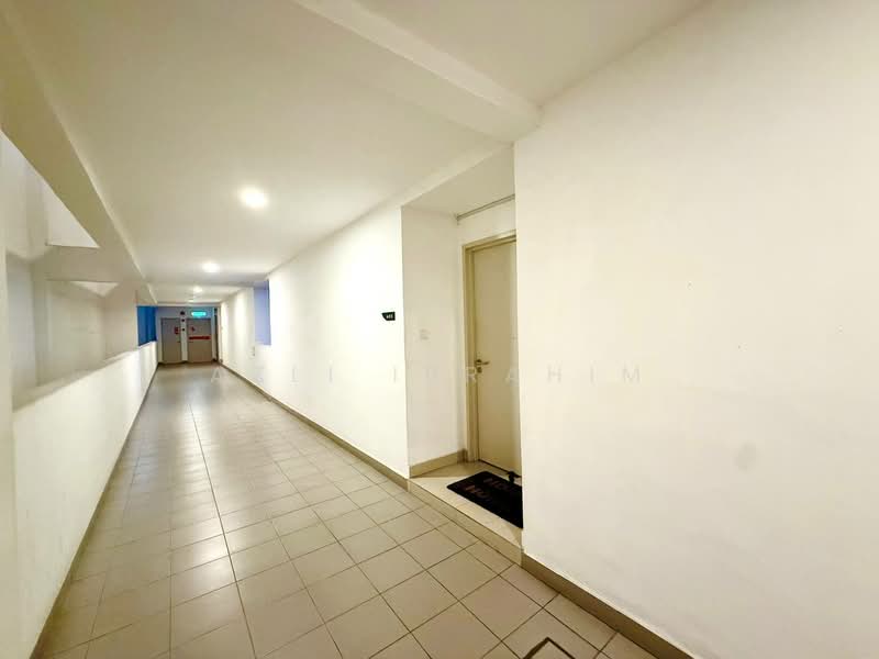 Kondominium untuk Dijual di Hillpark Residence - Azli Ibrahim - Corridor - PropertyGuru.com.my