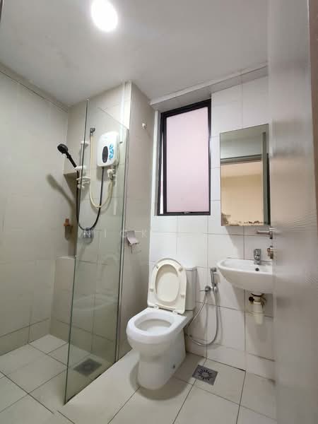 Servis Apartment untuk Disewa di Residences @ 1 Tebrau - Nick Low - Bathroom - PropertyGuru.com.my