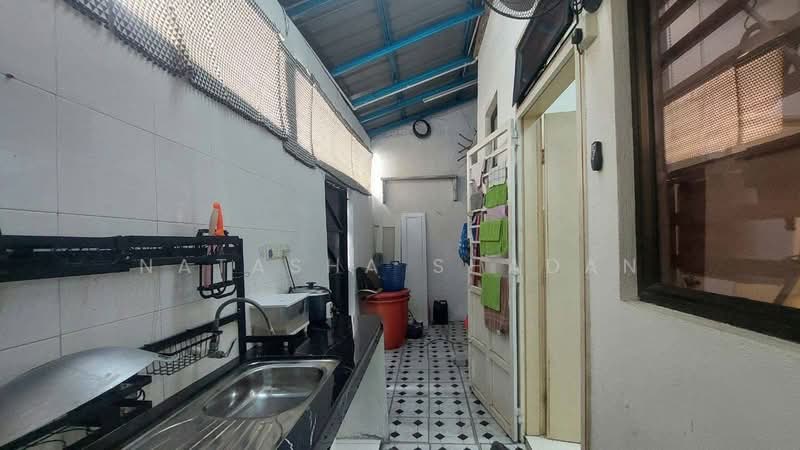 2-storey Terraced House for Sale in Bandar Putera 2 (Klang) - Natasha Shadan - Kitchen - PropertyGuru.com.my