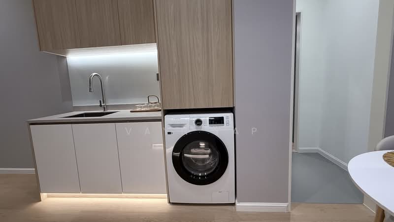 Service Residence for Sale at NOVUM - Vayn Yap - Kitchen - PropertyGuru.com.my