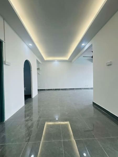 Pangsapuri untuk Dijual di Pangsapuri Mutiara Subang - Zarema Kulbuzheva - Interior - PropertyGuru.com.my