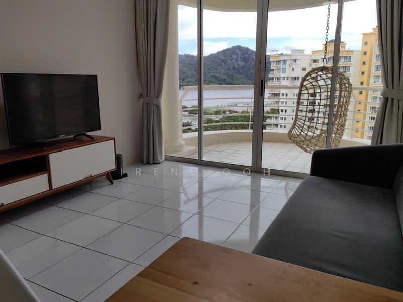Kondominium untuk Dijual di Gold Coast Resort Condominium - Irene Goh - Living Room - PropertyGuru.com.my