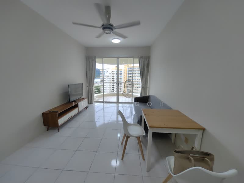 Kondominium untuk Dijual di Gold Coast Resort Condominium - Irene Goh - Living Room - PropertyGuru.com.my