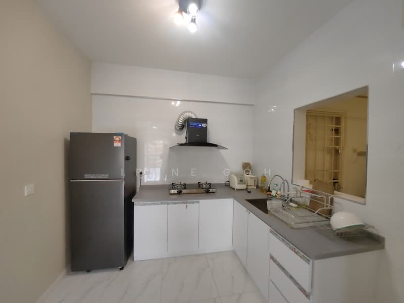Kondominium untuk Dijual di Gold Coast Resort Condominium - Irene Goh - Kitchen - PropertyGuru.com.my