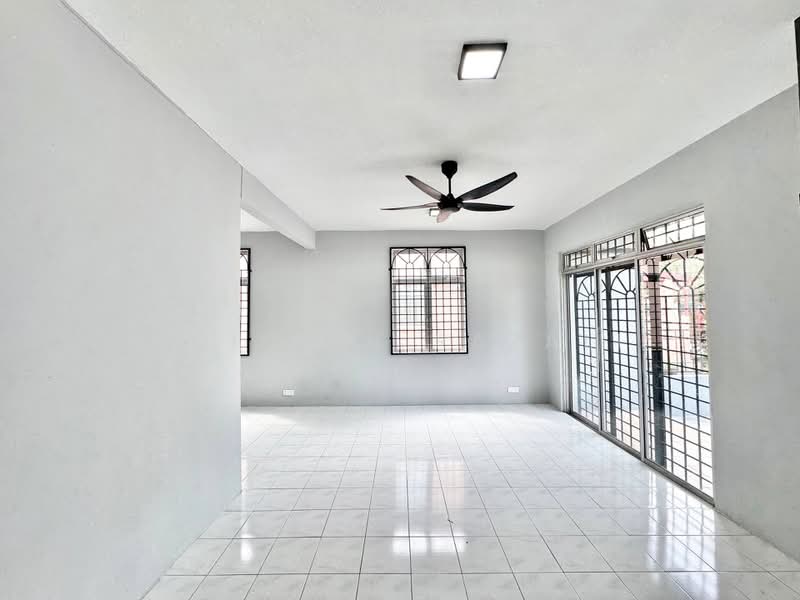 2-storey Terraced House for Sale in Bandar Baru Salak Tinggi (Sepang) - Aqillah Razali - Living Room - PropertyGuru.com.my