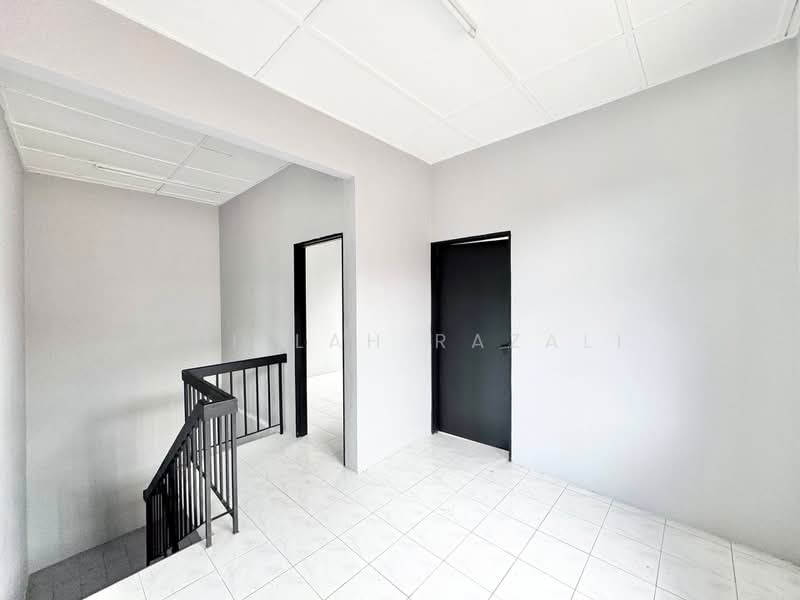 2-storey Terraced House for Sale in Bandar Baru Salak Tinggi (Sepang) - Aqillah Razali - PropertyGuru.com.my