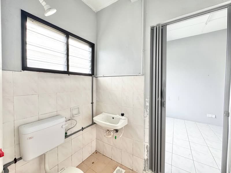 2-storey Terraced House for Sale in Bandar Baru Salak Tinggi (Sepang) - Aqillah Razali - PropertyGuru.com.my