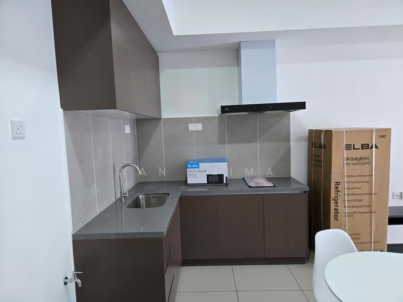 Service Residence for Rent at Alinea Suites - Wan Azima - Kitchen - PropertyGuru.com.my