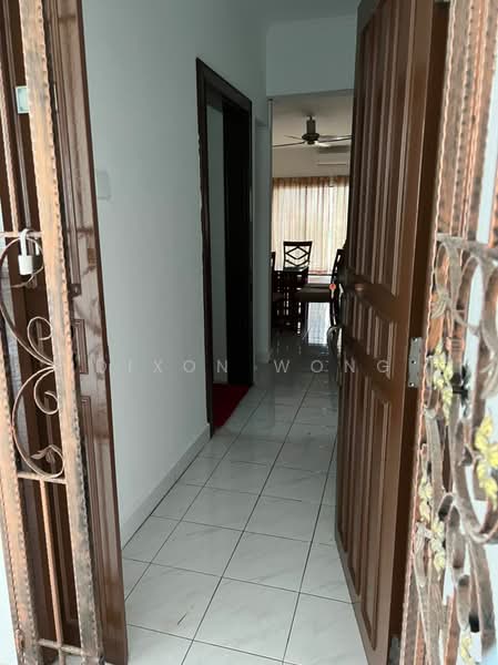 Kondominium untuk Disewa di Ehsan Ria - Dixon Wong - Entrance - PropertyGuru.com.my