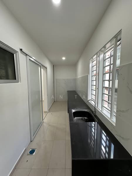 2.5-storey Terraced House for Sale in Menglembu (Perak) - Ivan Tai - PropertyGuru.com.my
