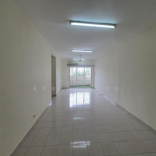 Kondominium untuk Dijual di Astaka Heights Apartments - Aeris Heng - Living Room - PropertyGuru.com.my