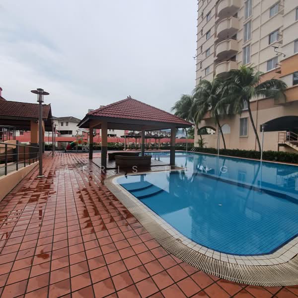 Kondominium untuk Dijual di Astaka Heights Apartments - Aeris Heng - Pool - PropertyGuru.com.my