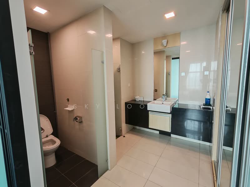 Servis Apartment untuk Disewa di Dua Sentral - Sky Loong - Bathroom - PropertyGuru.com.my