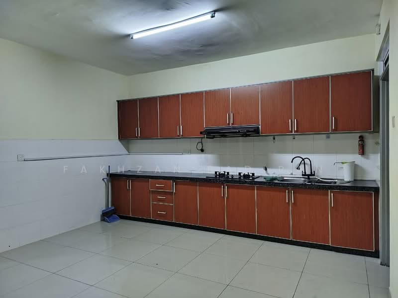 Condominium for Sale at Dwiputra Residences - Fakhzan Badiran - Kitchen - PropertyGuru.com.my