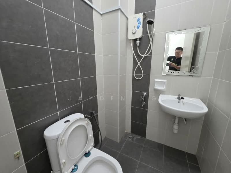 2-storey Terraced House for Sale in Bandar Dato Onn (Tebrau) - Jayden Ng - Bathroom - PropertyGuru.com.my