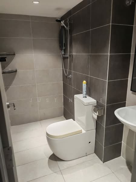 Service Residence for Sale at Pinnacle Petaling Jaya - Justin Lee - Bathroom - PropertyGuru.com.my