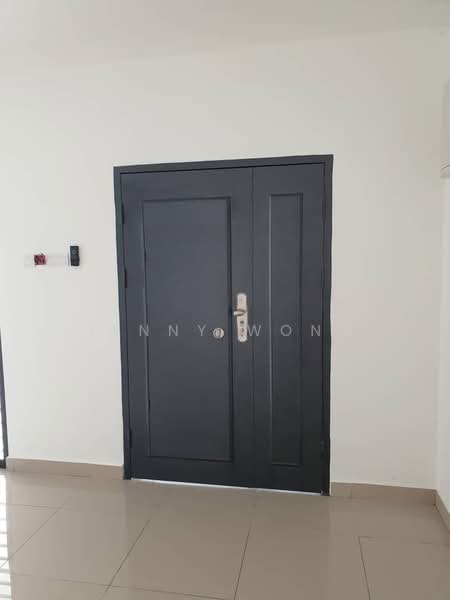 Rumah Teres untuk Disewa di Bandar Mahkota (Banting) - Jenny Wong - Entrance - PropertyGuru.com.my