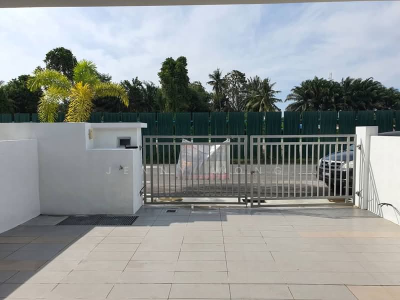 Rumah Teres untuk Disewa di Bandar Mahkota (Banting) - Jenny Wong - Exterior - PropertyGuru.com.my