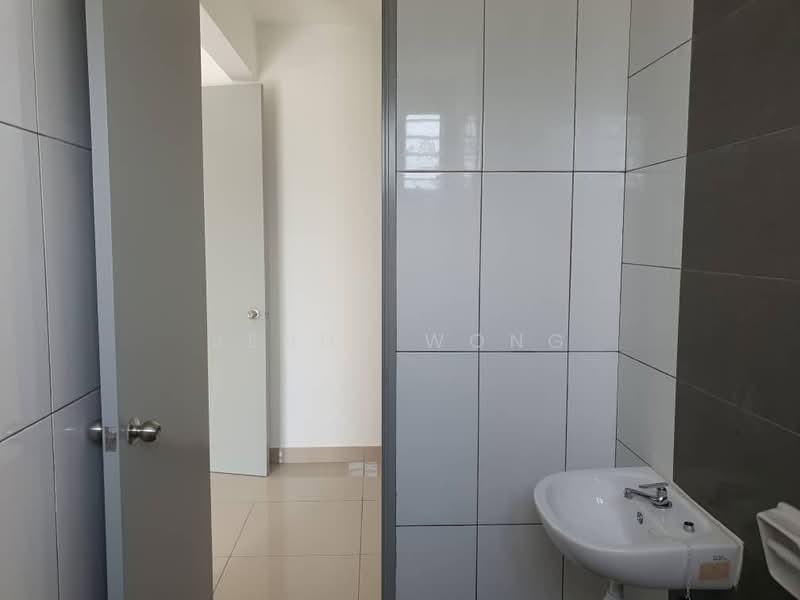 Rumah Teres untuk Disewa di Bandar Mahkota (Banting) - Jenny Wong - Bathroom - PropertyGuru.com.my