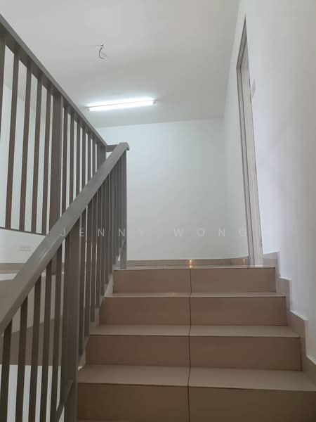 Rumah Teres untuk Disewa di Bandar Mahkota (Banting) - Jenny Wong - Corridor - PropertyGuru.com.my