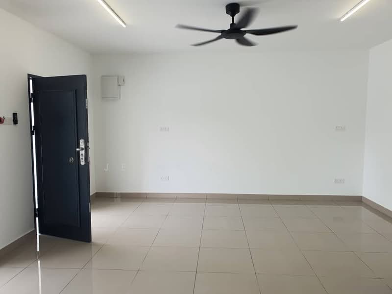 Rumah Teres untuk Disewa di Bandar Mahkota (Banting) - Jenny Wong - Living Room - PropertyGuru.com.my