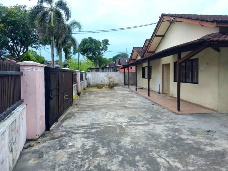 1-storey Terraced House for Sale in Taman Sri Tebrau (Johor Bahru) - Calvin Lee - PropertyGuru.com.my