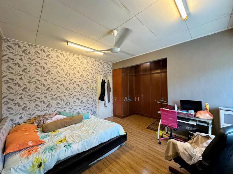 2-storey Terraced House for Sale in Taman Prima Saujana (Kajang) - Mahirah . - Bedroom - PropertyGuru.com.my