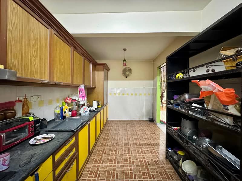 2-storey Terraced House for Sale in Taman Prima Saujana (Kajang) - Mahirah . - Kitchen - PropertyGuru.com.my
