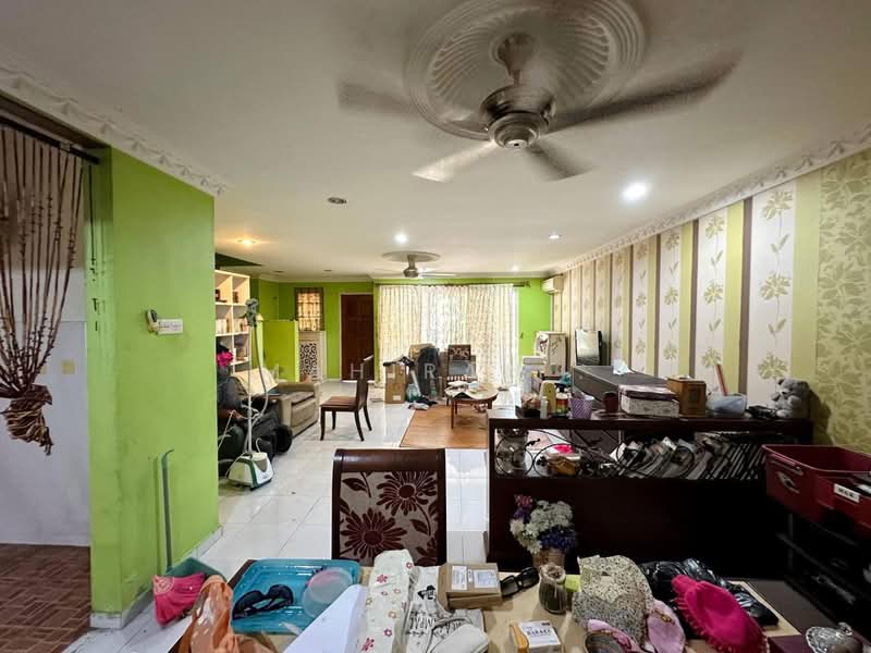 2-storey Terraced House for Sale in Taman Prima Saujana (Kajang) - Mahirah . - Living Room - PropertyGuru.com.my