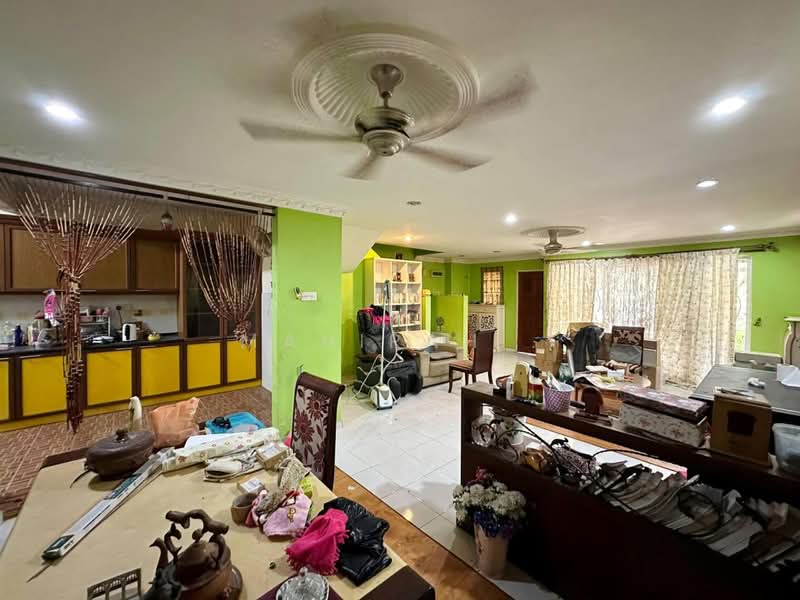 2-storey Terraced House for Sale in Taman Prima Saujana (Kajang) - Mahirah . - Living Room - PropertyGuru.com.my