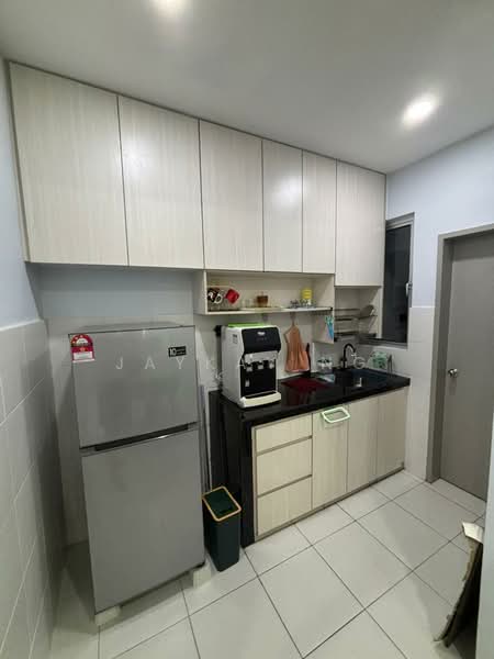 Kondominium untuk Disewa di Ascenda Residence @ Skyarena - Jaykay Ng - Kitchen - PropertyGuru.com.my