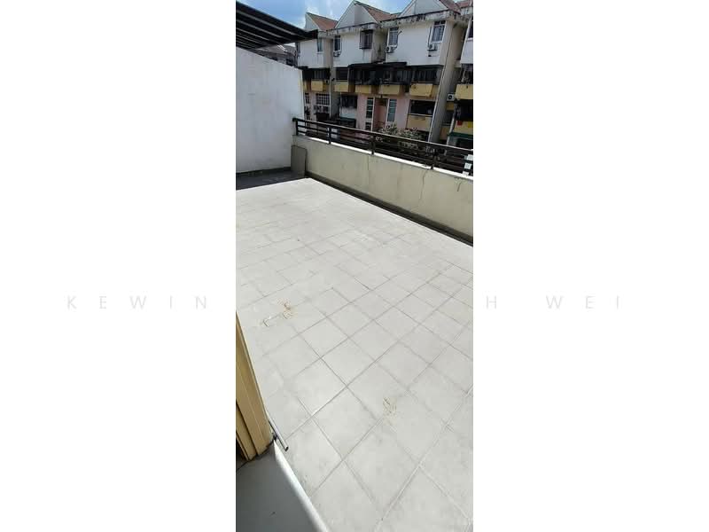 Rumah Teres 3 Tingkat untuk Dijual di Gombak (Kuala Lumpur) - Kewin Poon Kah Wei - Balcony - PropertyGuru.com.my
