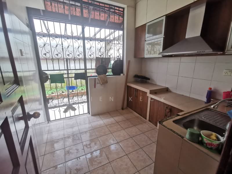 Semi-Detached House for Sale in Johor Bahru (Johor) - Vivien Keck - Kitchen - PropertyGuru.com.my