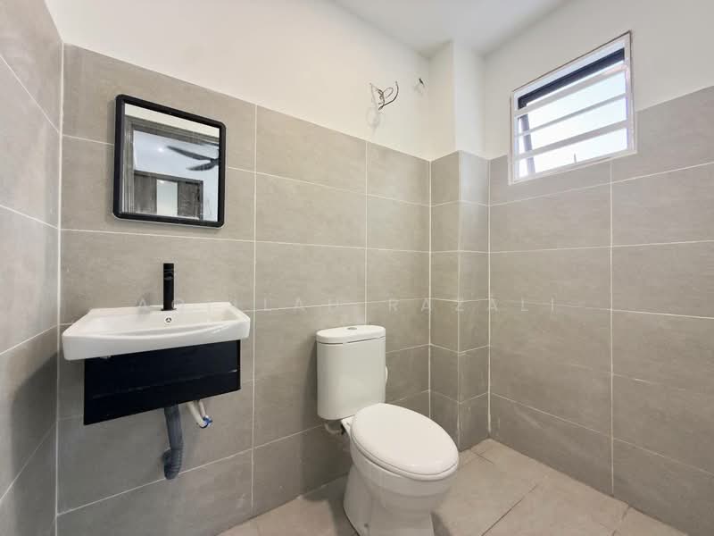 2-storey Terraced House for Sale in Taman Villa Heights (Kajang) - Aqillah Razali - PropertyGuru.com.my