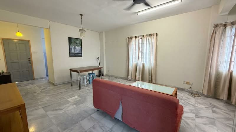 Pangsapuri untuk Dijual di Aman Puri Apartment - Koei See - Living Room - PropertyGuru.com.my