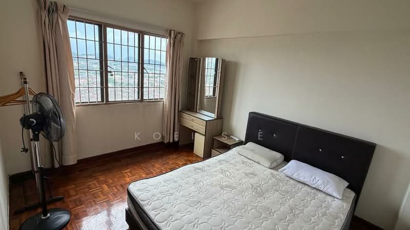Pangsapuri untuk Dijual di Aman Puri Apartment - Koei See - Bedroom - PropertyGuru.com.my