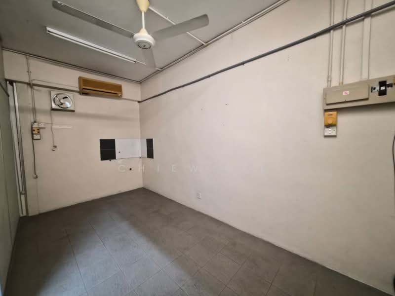 Shop / Office for Rent in Gelugor (Penang) - Chiew Bee - Interior - PropertyGuru.com.my