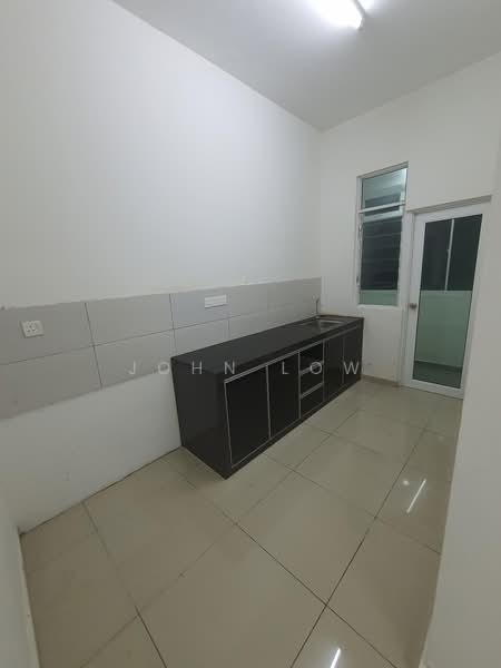 Service Residence for Rent at D'carlton (Residensi Seri Mega) - John Low - Kitchen - PropertyGuru.com.my