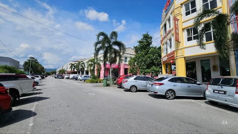 Shop for Rent in Saujana Impian (Kajang) - Noor Hidayah Mohamad Noor - Exterior - PropertyGuru.com.my