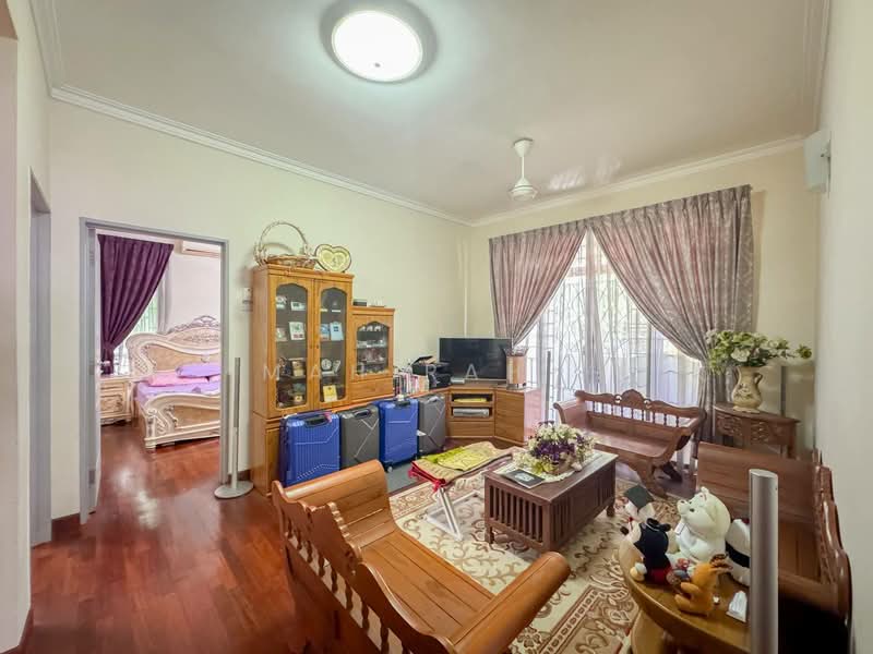 Semi-Detached House for Sale in Presint 15 (Putrajaya) - Mahirah . - Living Room - PropertyGuru.com.my