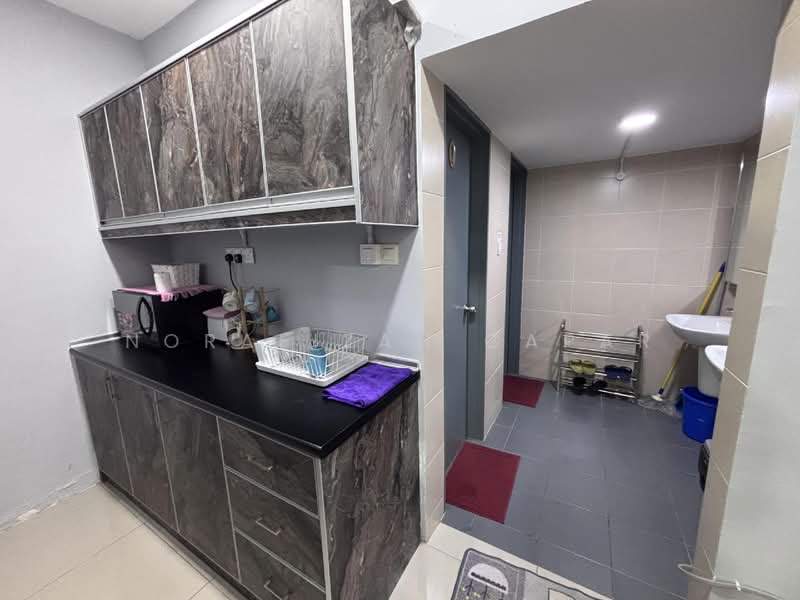 Semi-D Factory for Sale in Seri Kembangan (Selangor) - NoraFizah Gapar - Kitchen - PropertyGuru.com.my