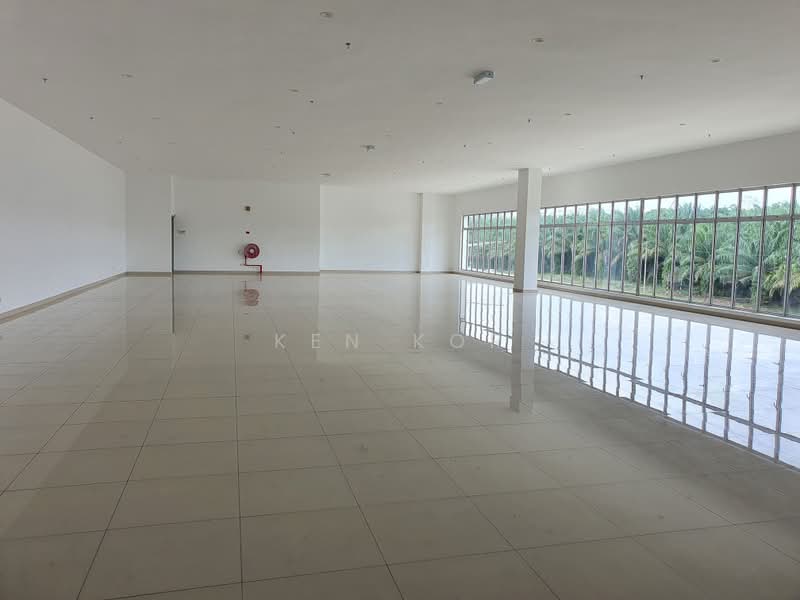 Factory for Sale in Akasia Business Park (Ulu Tiram) - Ken Kor - Interior - PropertyGuru.com.my