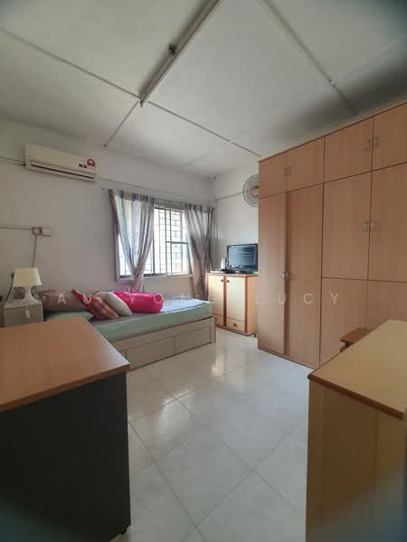 Rumah Teres untuk Disewa di Taman Sri Amar (Johor Bahru) - Au Yong Lucy - Bedroom - PropertyGuru.com.my