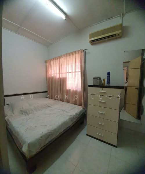 Rumah Teres untuk Disewa di Taman Sri Amar (Johor Bahru) - Au Yong Lucy - Bedroom - PropertyGuru.com.my